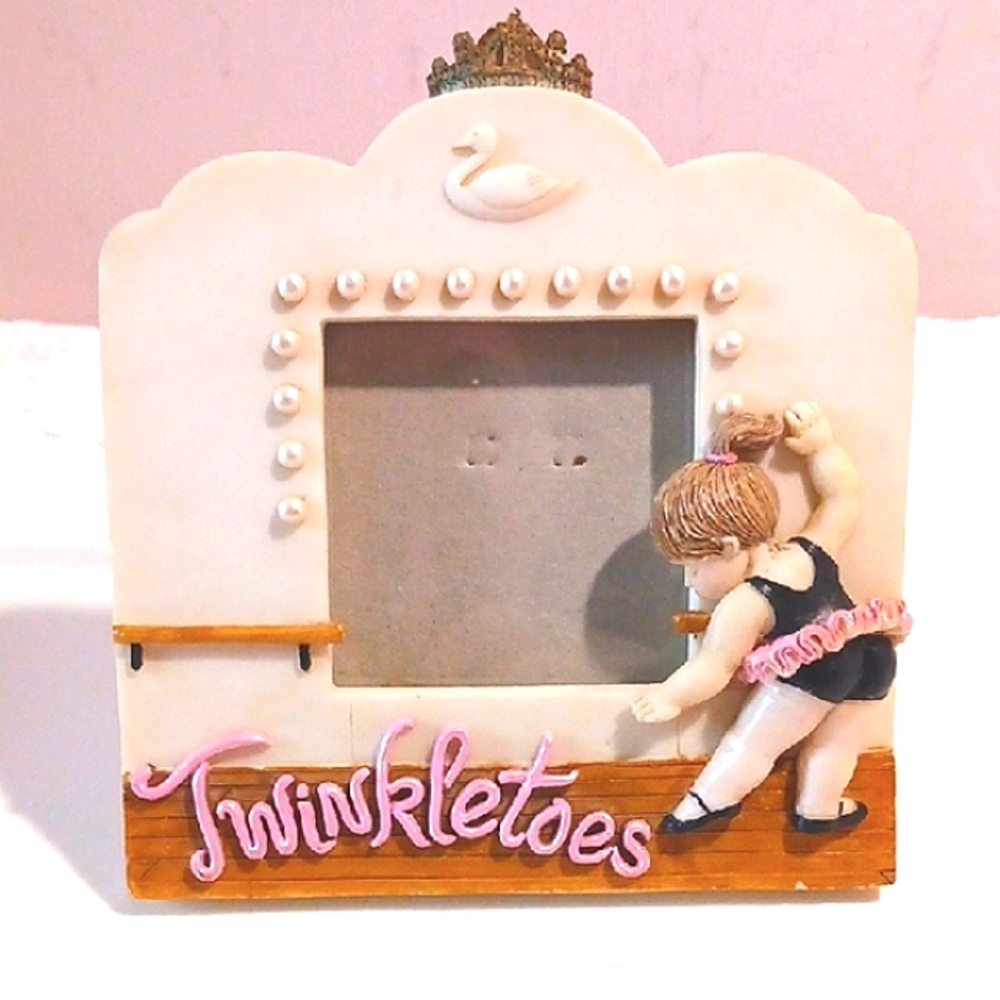 Vintage Twinkletoes Ballerina Photo Frame 📸👑 Adorable!